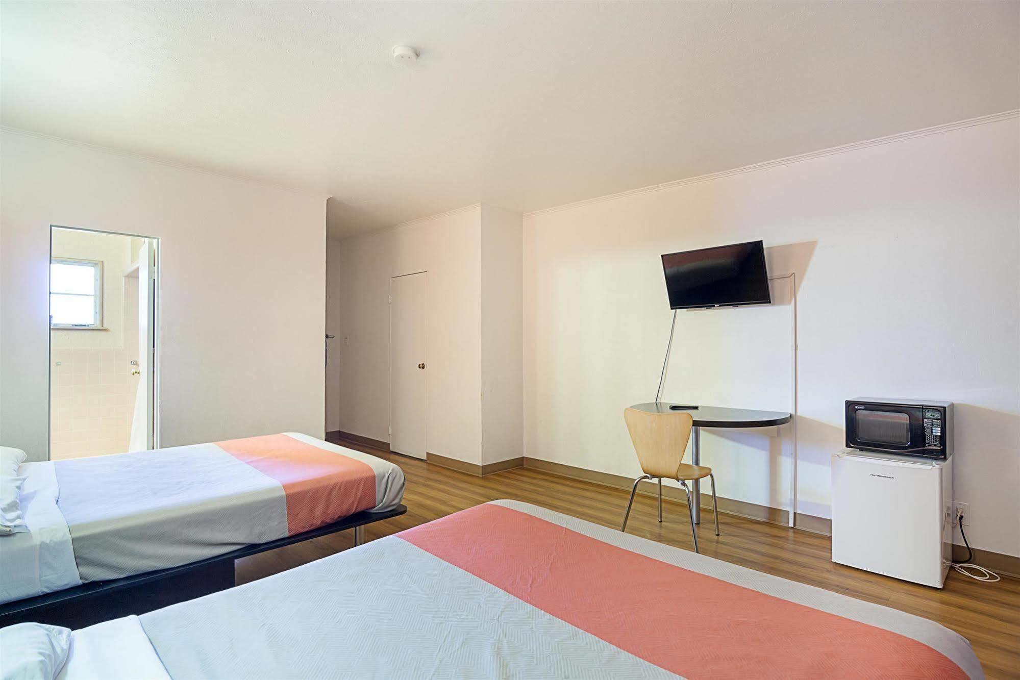Motel 6 霍布斯 外观 照片