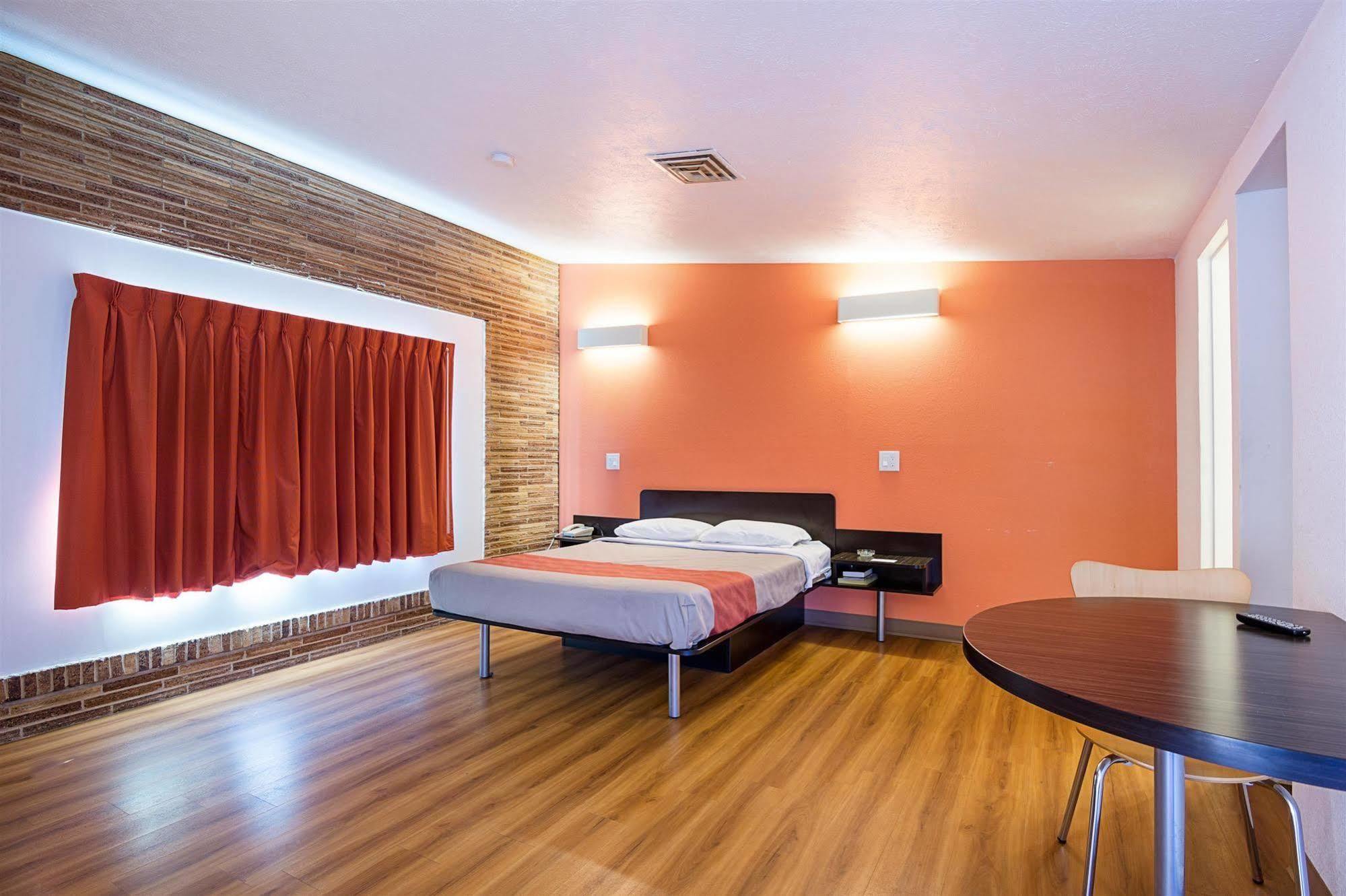 Motel 6 霍布斯 外观 照片